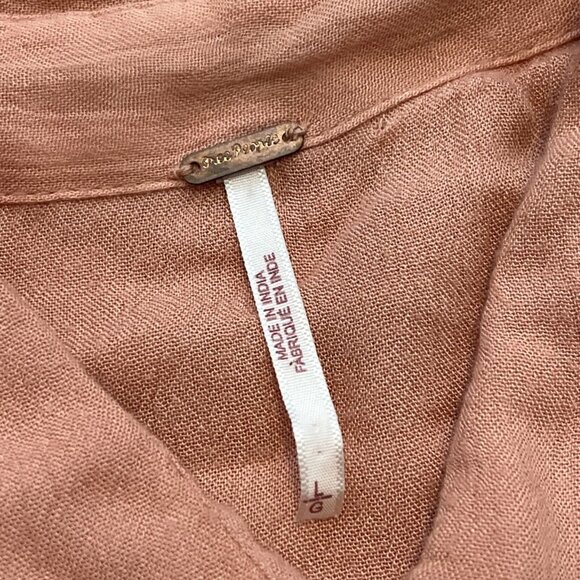 Free People Katie Bird Blouse SZ Large Pink Crochet Knit Oversized Button Up - Picture 6 of 9